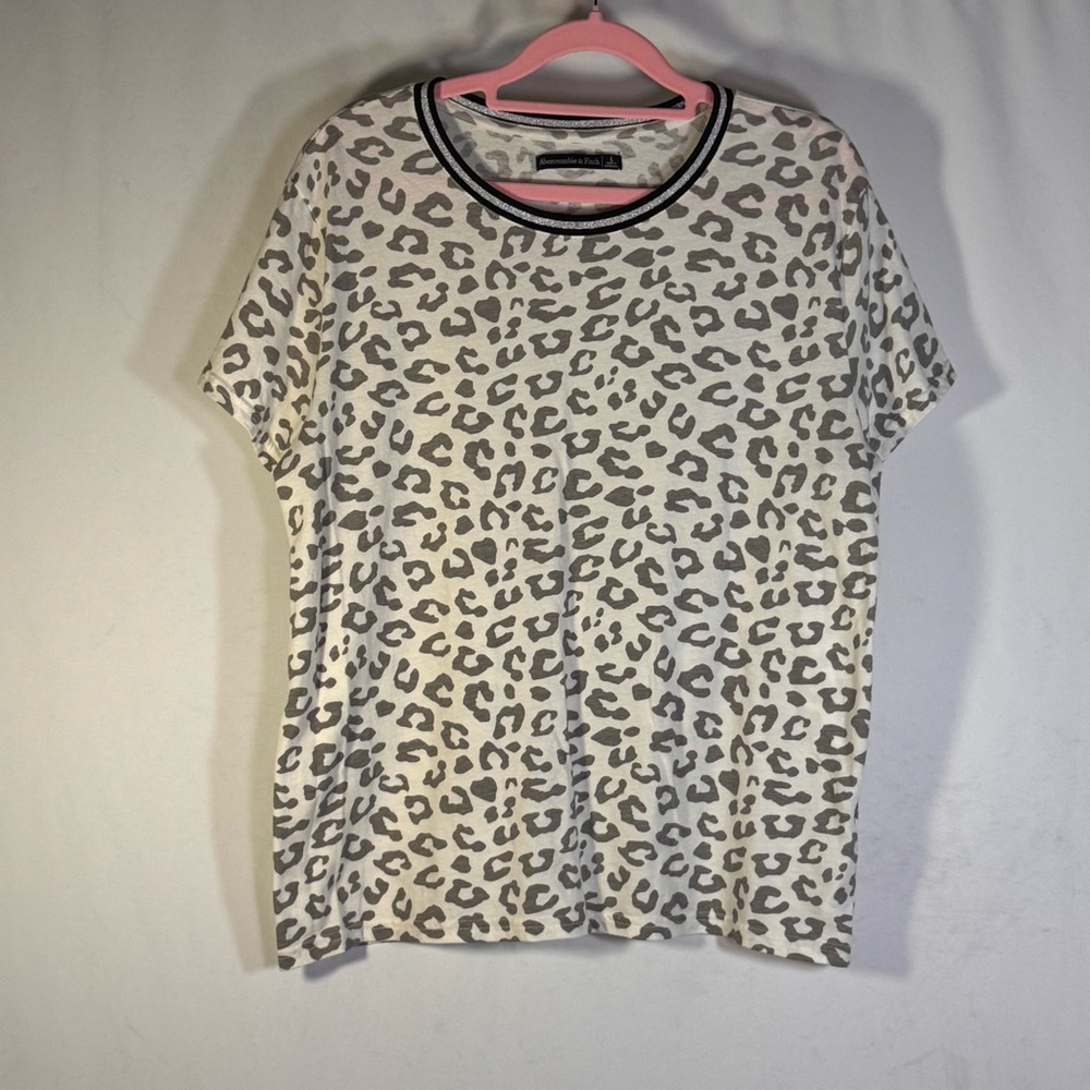 Abercrombie & Fitch Gray Leopard Print Tee with Striped Neckline - Picture 4 of 14